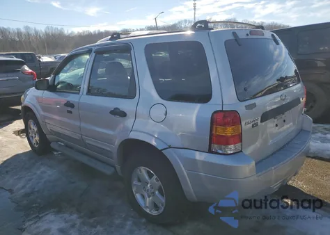 2006 Ford Escape Xlt from USA, damaged, VIN 1FMYU03167KA60693